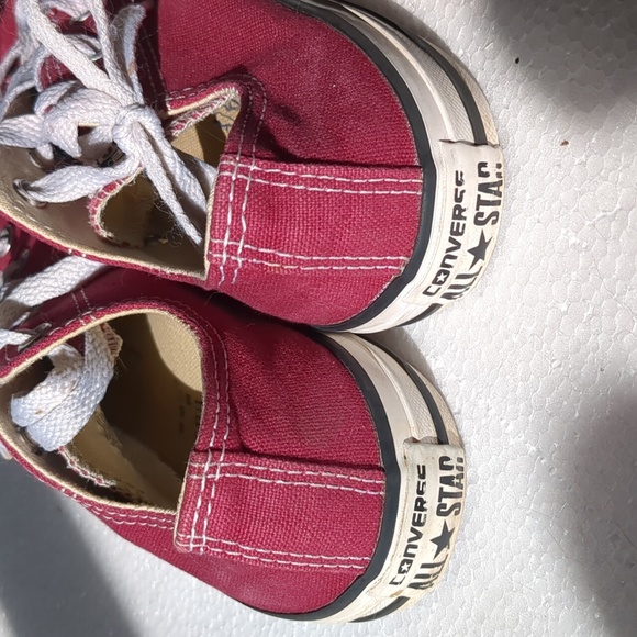 SALE💥 Converse, size 3, maroon/red - Picture 4 of 5